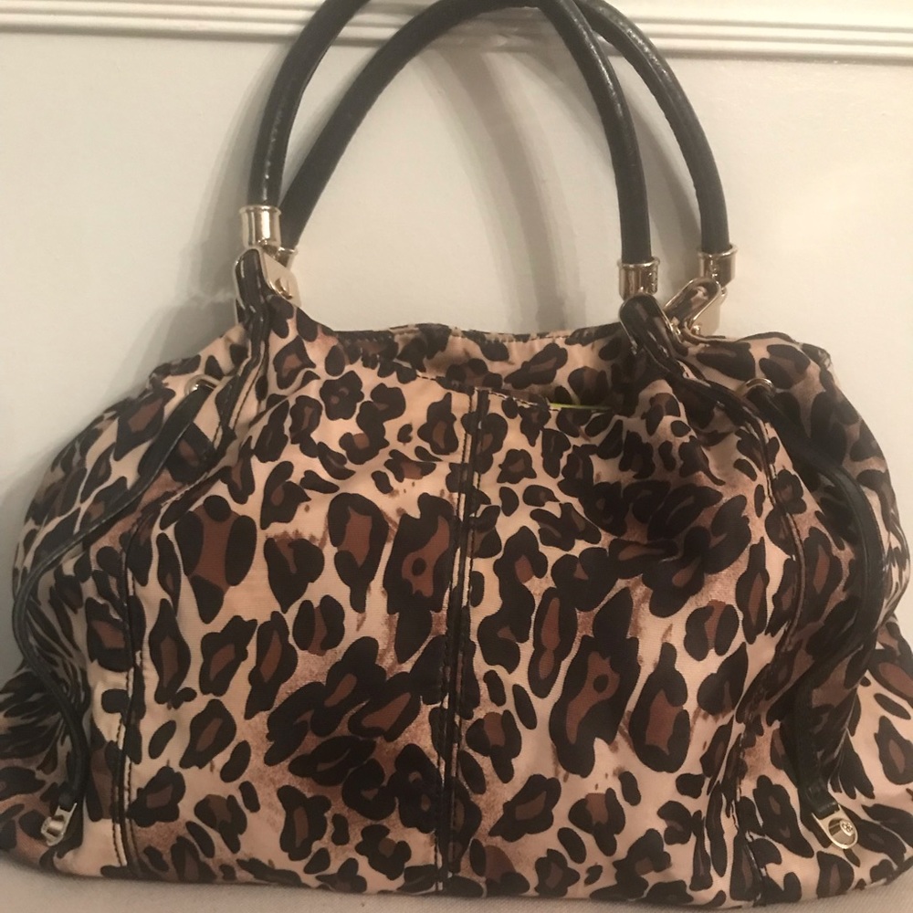 Jessica Simpson purse